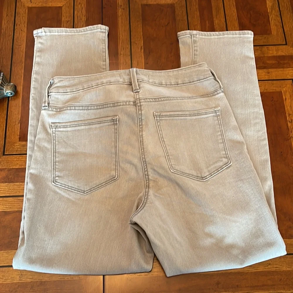 ATHLETA NWOT SCULPTEK SKINNY CROP JEAN GRANITE WASH, SZ 8 RUNS SMALL TO SZ 6 - Picture 6 of 7